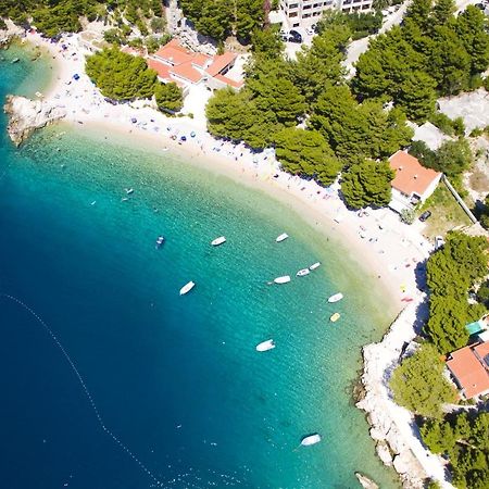 Apartments By The Sea Brela, Makarska - 16065 Buitenkant foto