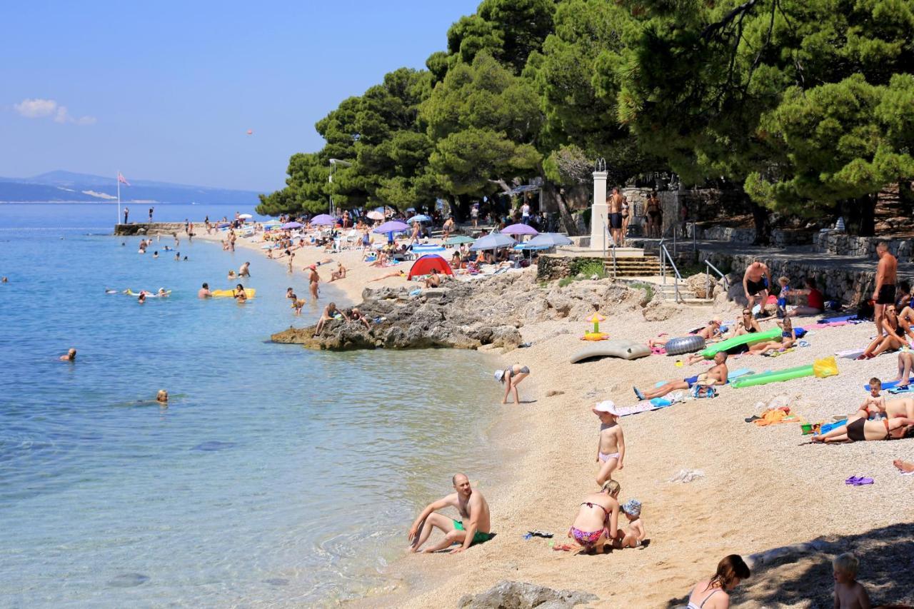 Apartments By The Sea Brela, Makarska - 16065 Buitenkant foto