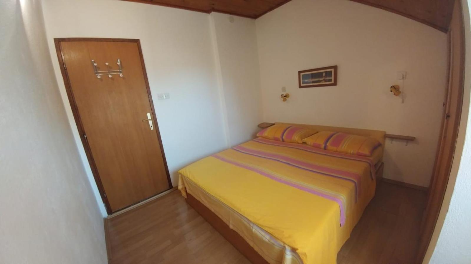 Apartments By The Sea Brela, Makarska - 16065 Kamer foto